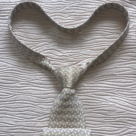 Wilke Rodríguez Men’s Tie - Picture 2 of 8